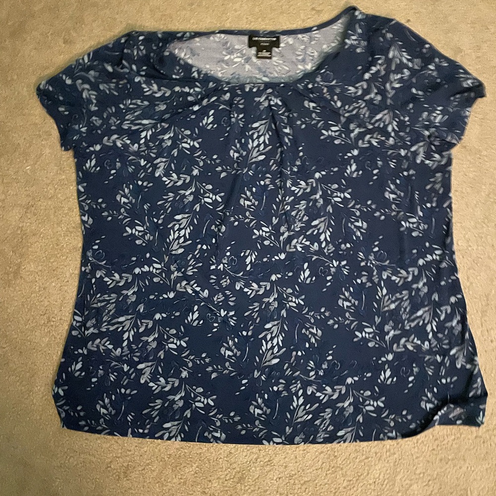 Liz Claiborne short sleeve blouse
